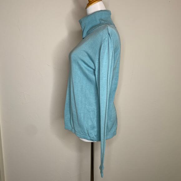 Kial Pale Green Turtleneck Sweater Sz Medium - Picture 3 of 8